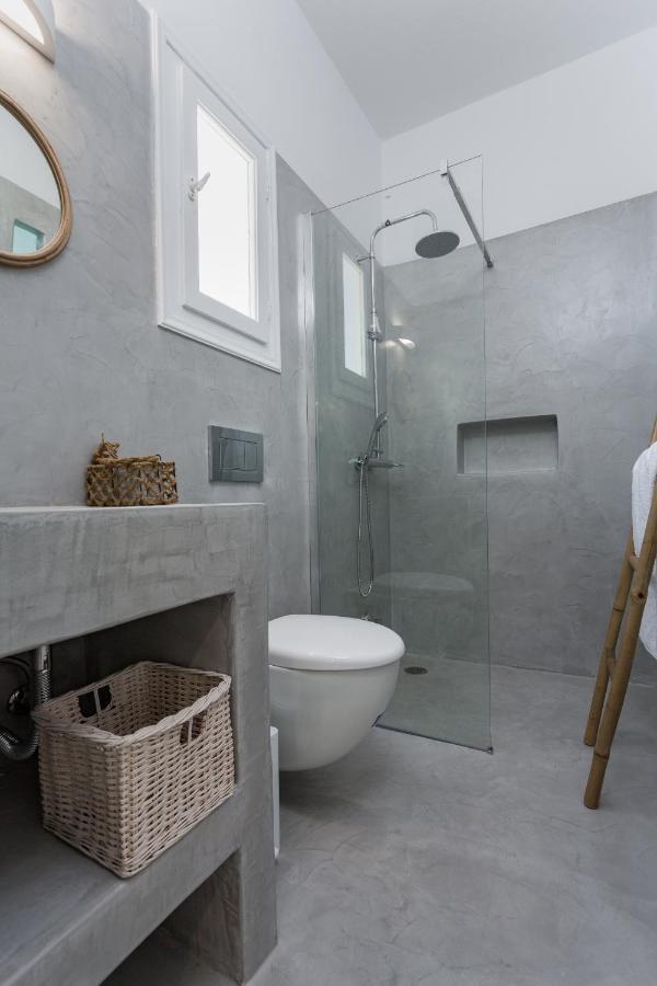 Aspries Suites Piso Livadi Bagian luar foto