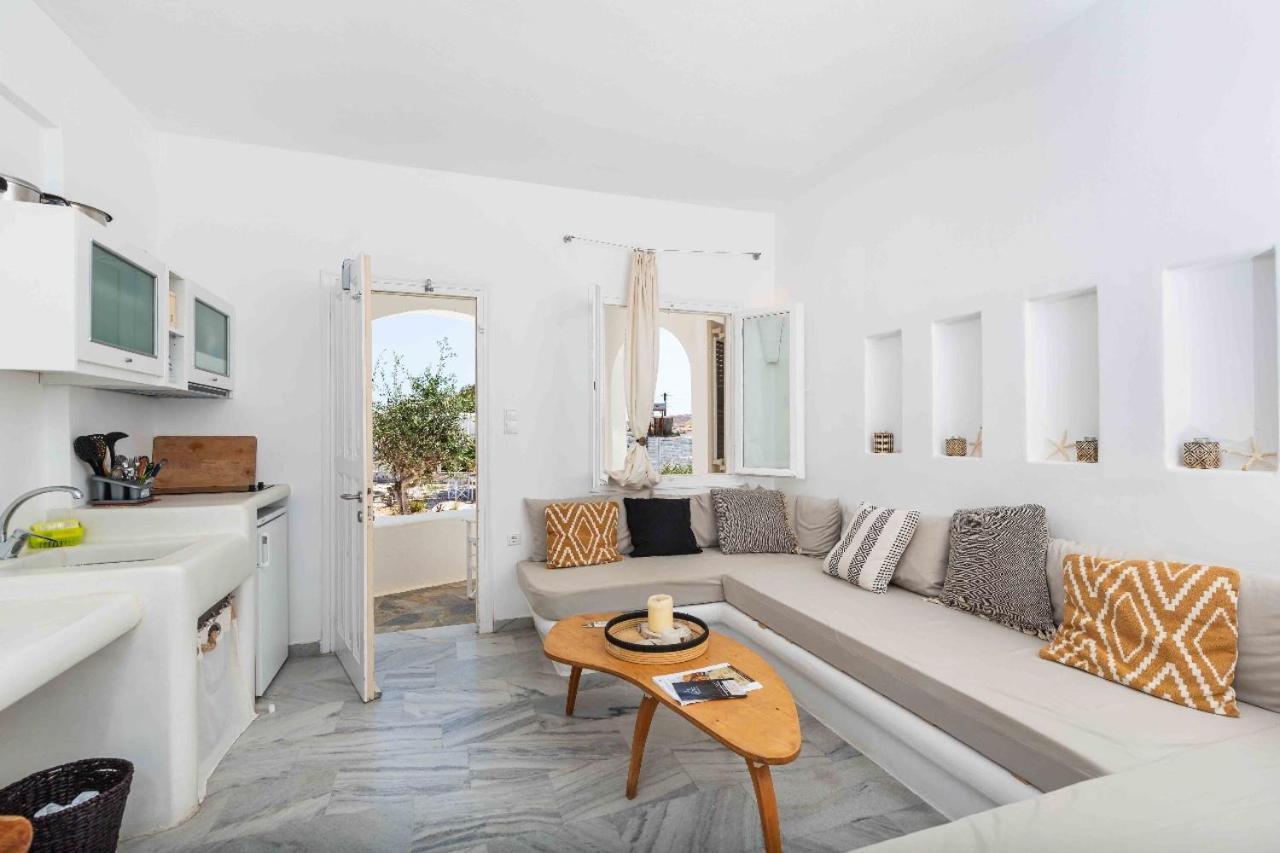 Aspries Suites Piso Livadi Bagian luar foto