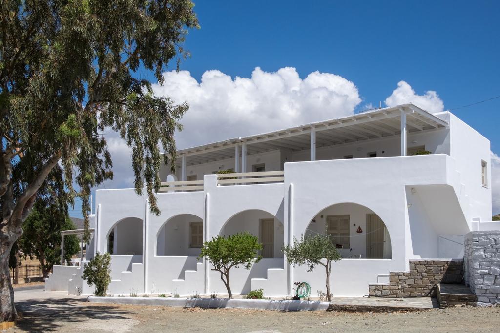 Aspries Suites Piso Livadi Bagian luar foto