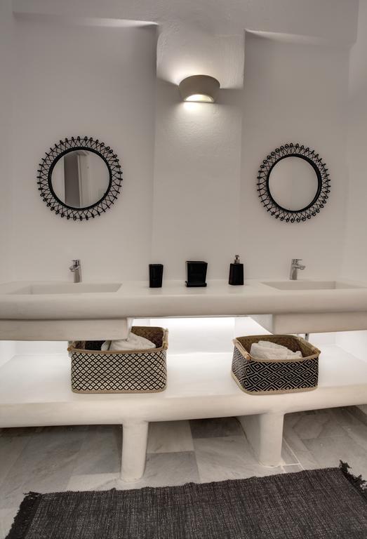 Aspries Suites Piso Livadi Bagian luar foto